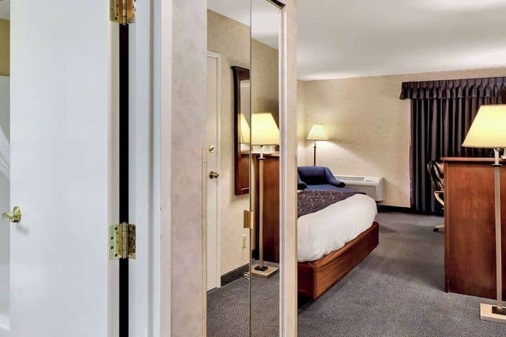 Room 57 of 83