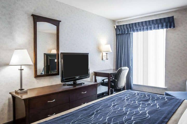 Room 42 of 83